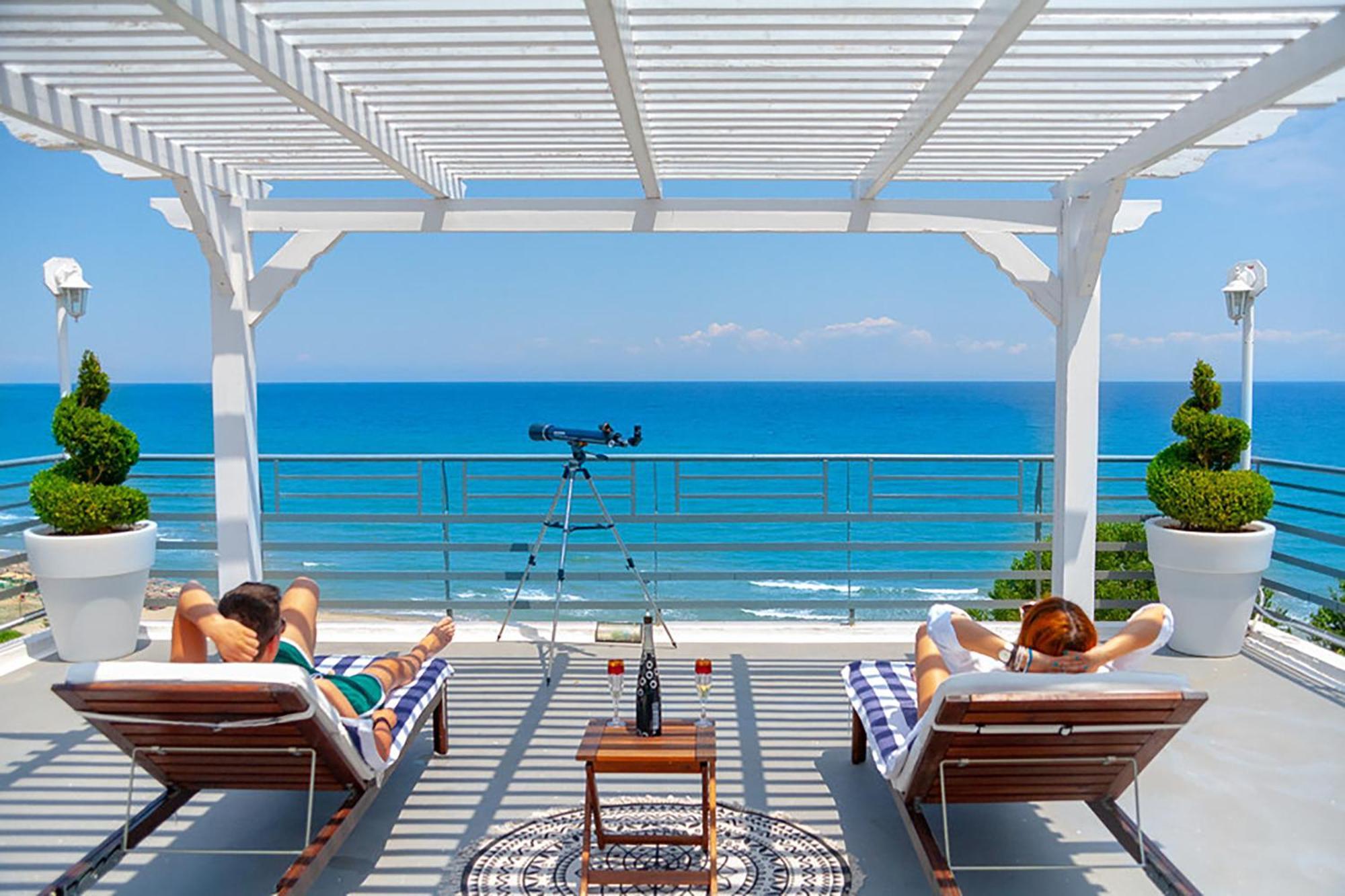 Panorama Suites & Spa - Adults Only Stómion Zimmer foto