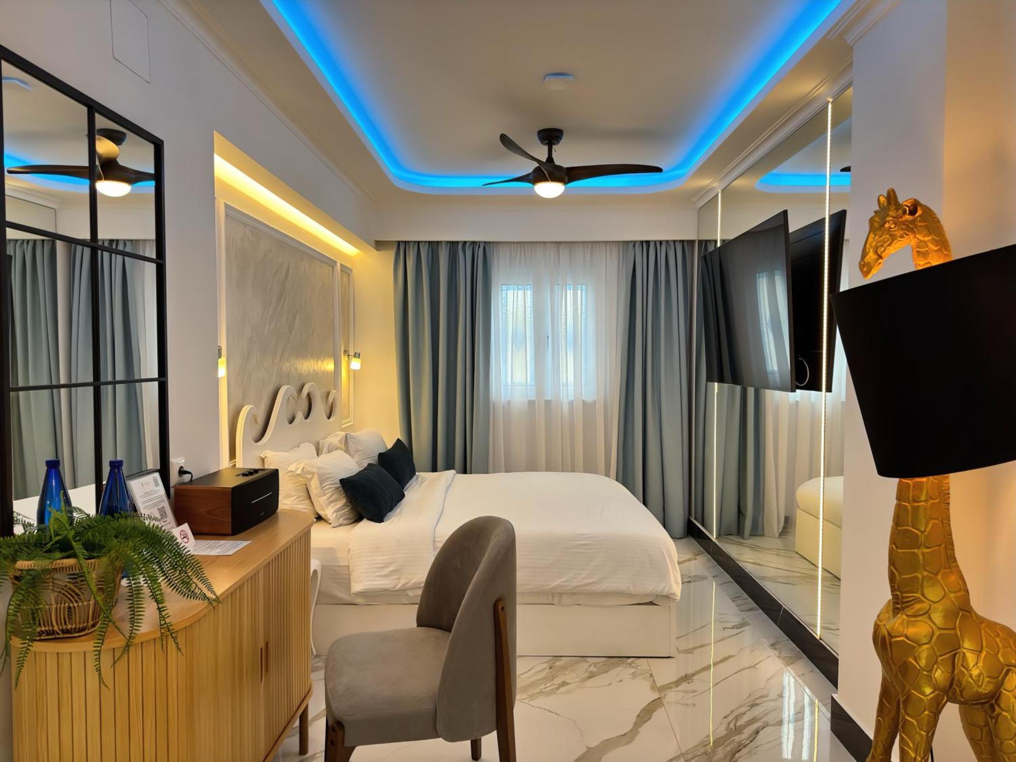 Panorama Suites & Spa - Adults Only Stómion Zimmer foto